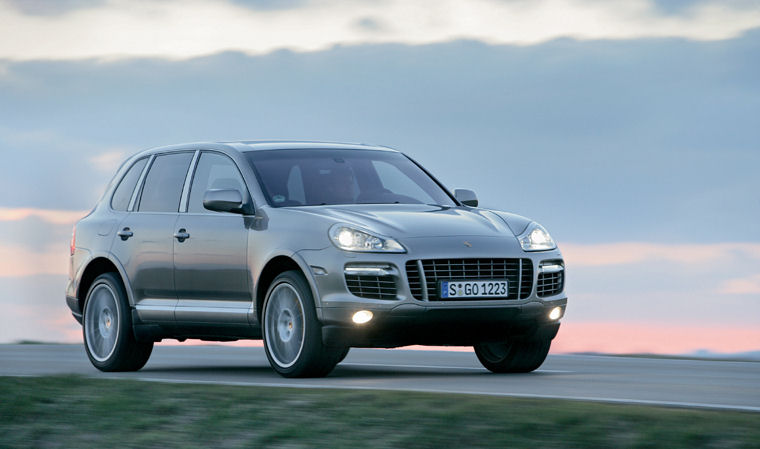 2009 Porsche Cayenne Turbo S Picture