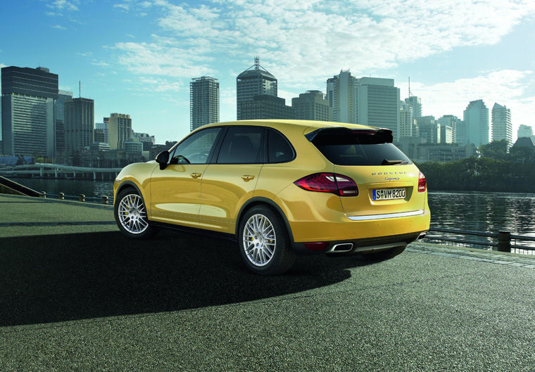 2011 Porsche Cayenne S Picture