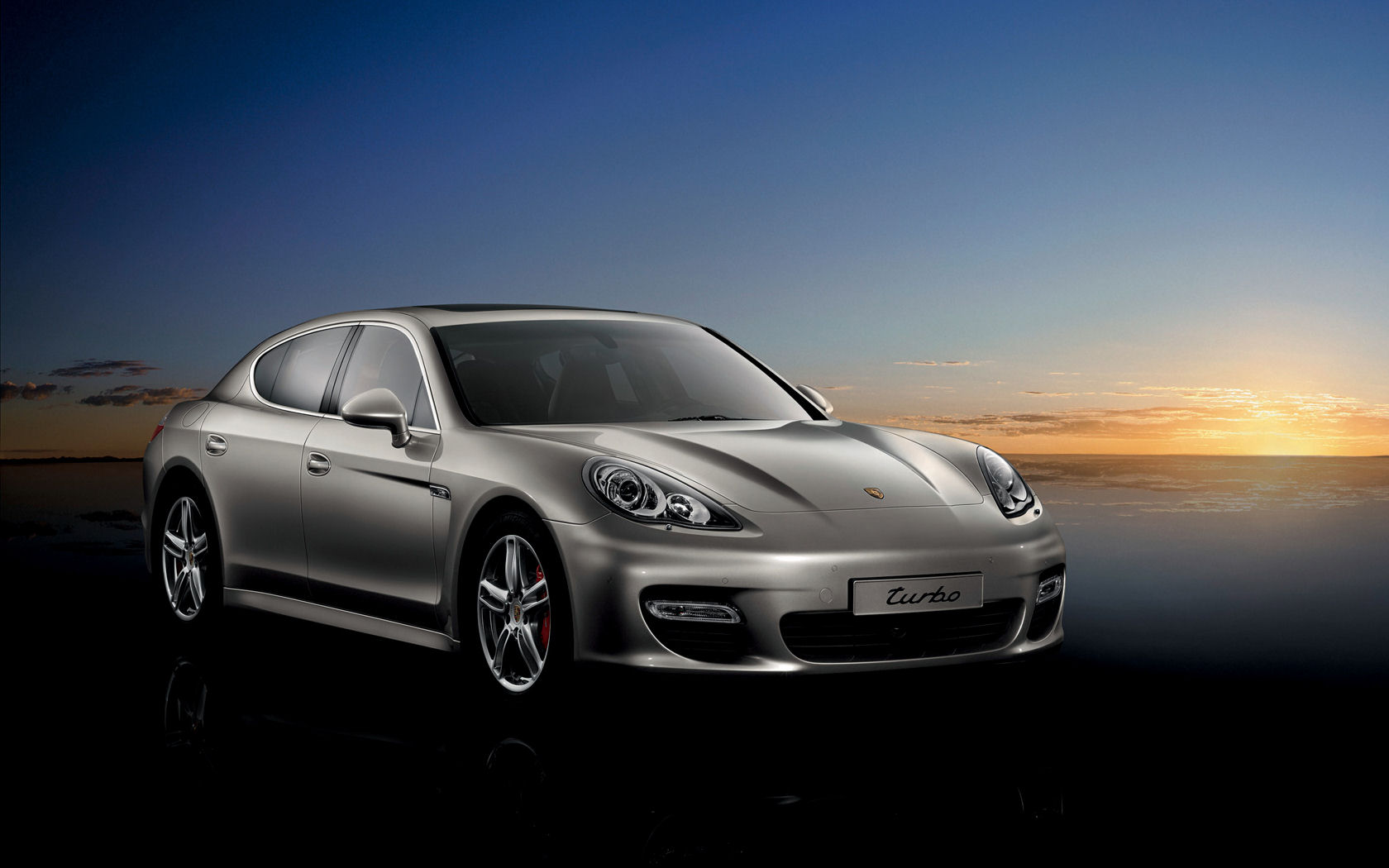 Porsche Panamera Desktop Wallpaper