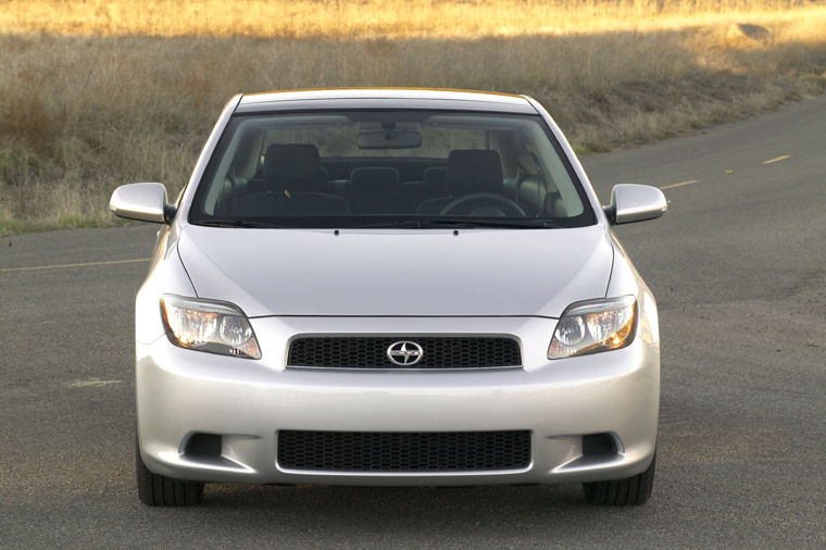 2005 Scion tC Picture