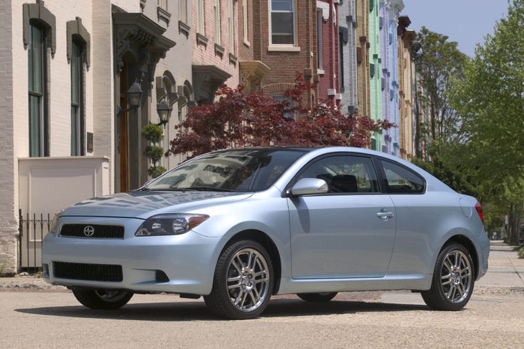 2005 Scion tC Picture