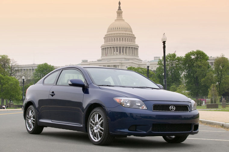 2005 Scion tC Picture