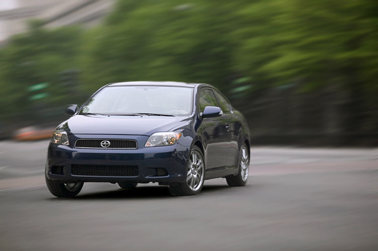 2005 Scion tC Picture