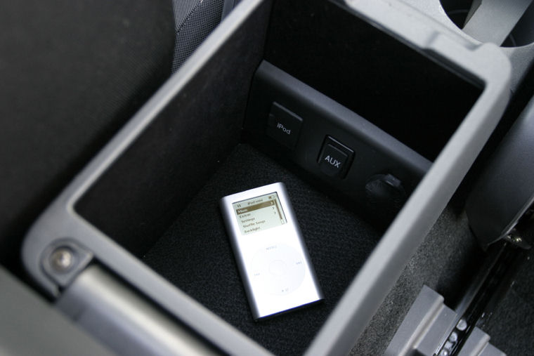 2006 Scion tC Center Console Picture