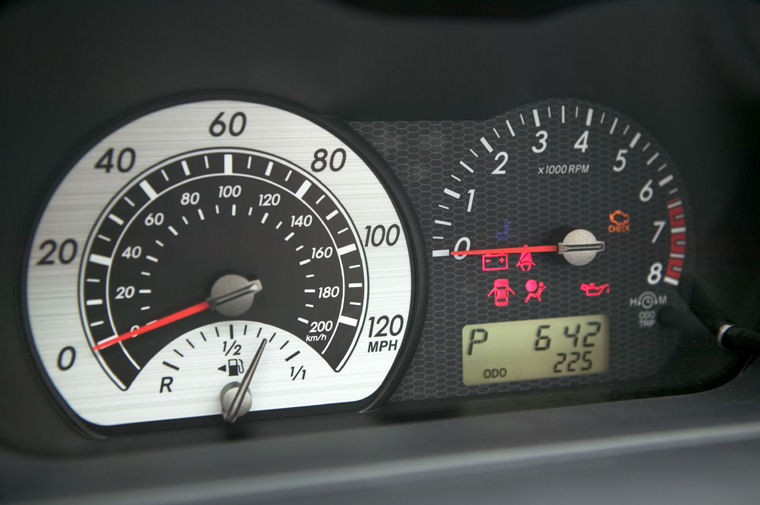 2006 Scion xA Gauges Picture