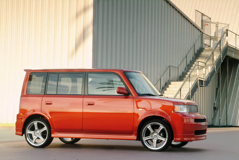 2004 Scion xB Release Series 1.0 Picture