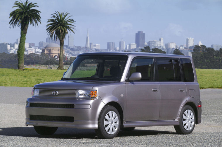 2005 Scion xB Picture