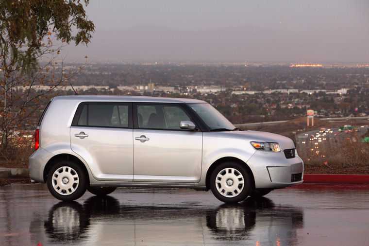 2008 Scion xB Picture