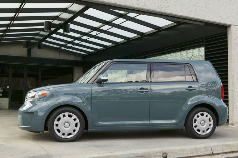 2009 Scion xB Picture