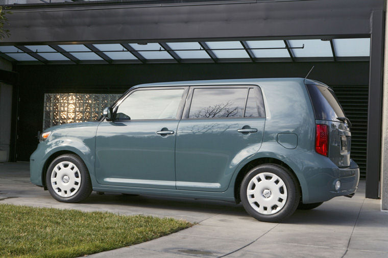 2009 Scion xB Picture