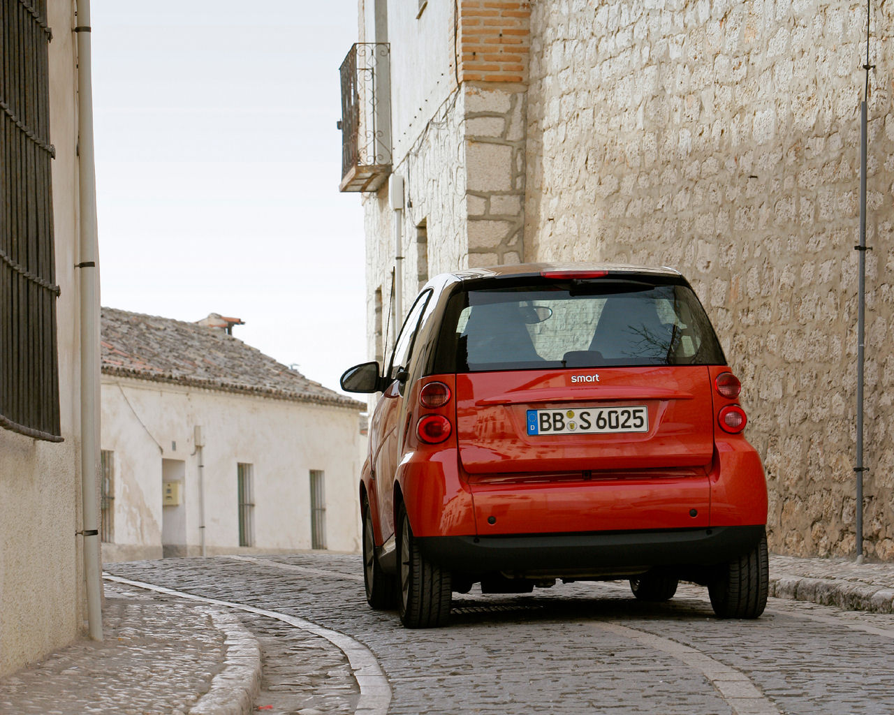 Smart Fortwo Desktop Wallpaper