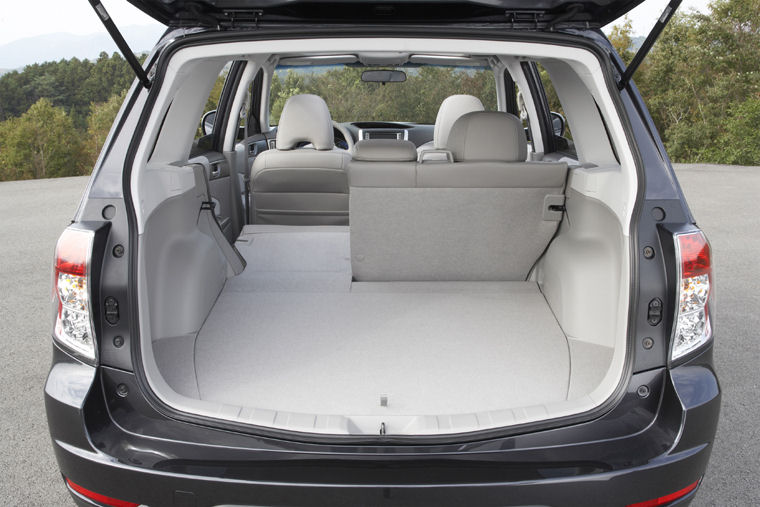 2009 Subaru Forester Trunk Picture