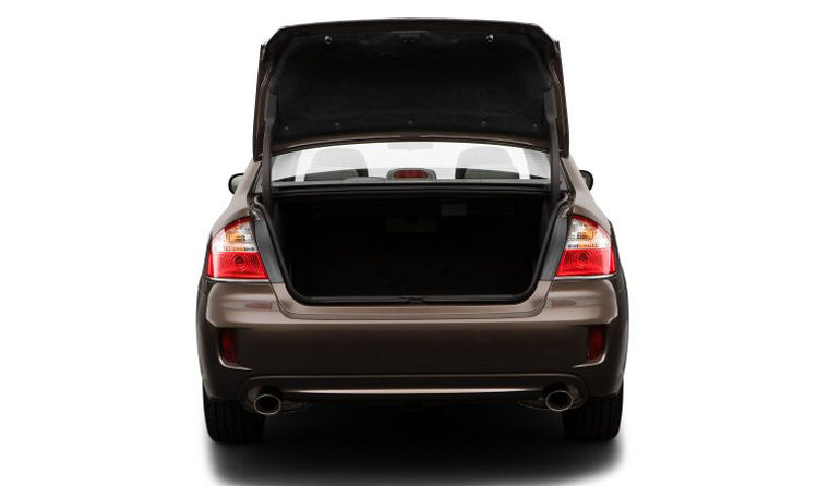 2008 Subaru Legacy 3.0 R Limited Trunk Picture