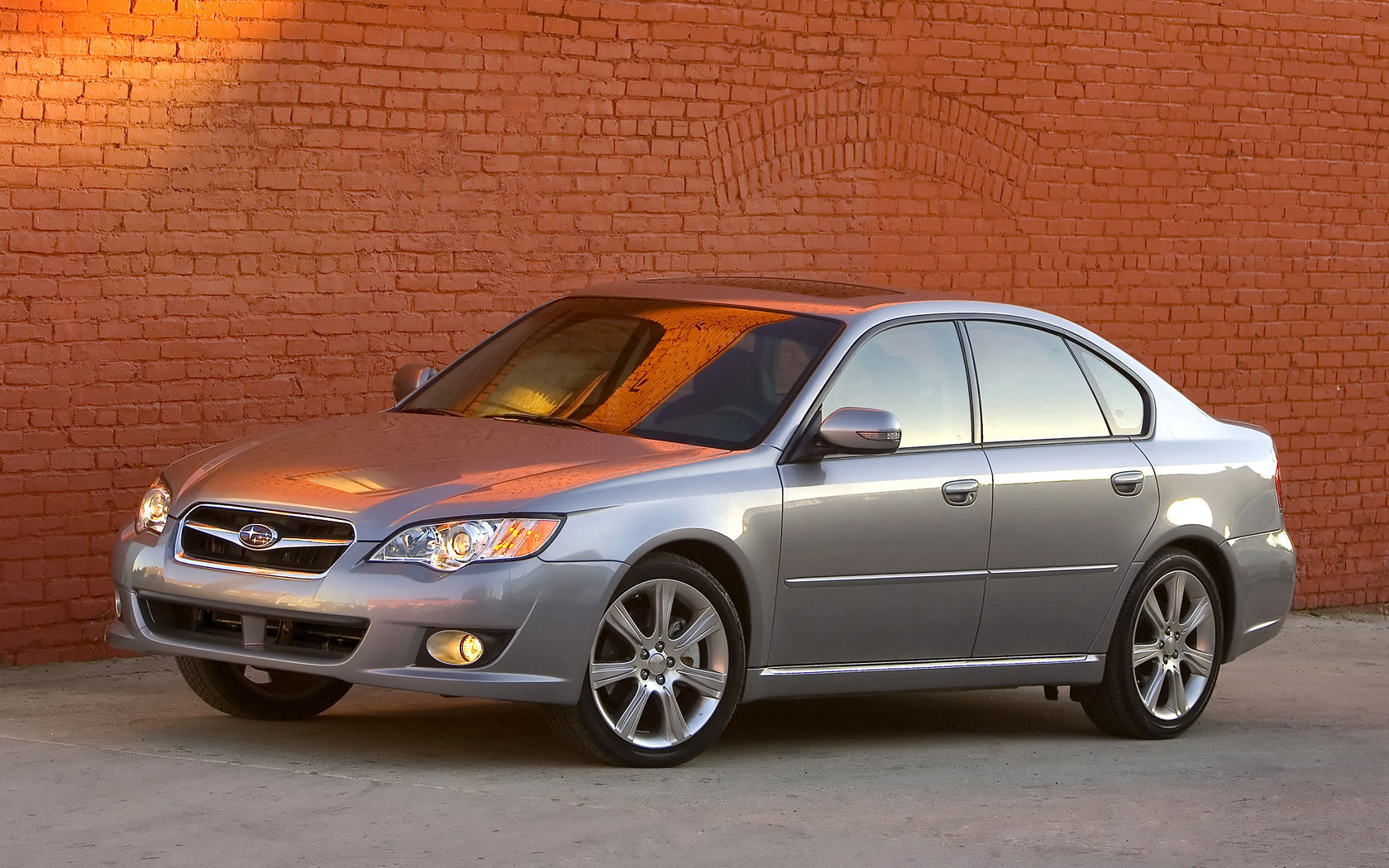 Subaru Legacy Desktop Wallpaper