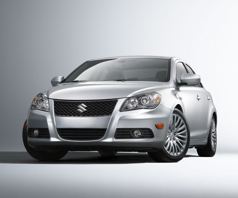 2010 Suzuki Kizashi Picture