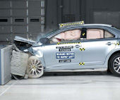 2011 Suzuki Kizashi IIHS Frontal Impact Crash Test Picture