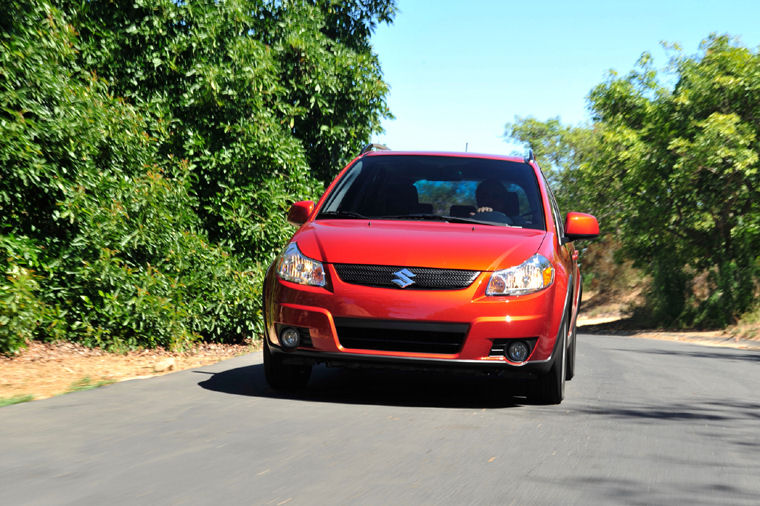 2009 Suzuki Crossover Hatchback Picture