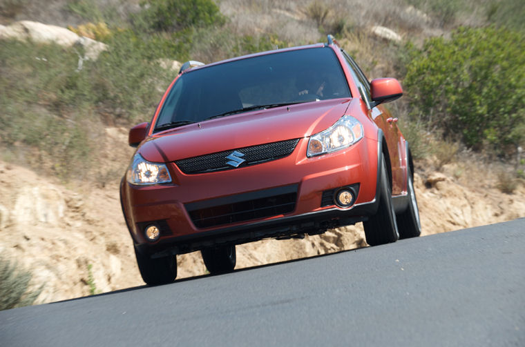 2009 Suzuki Crossover Hatchback Picture