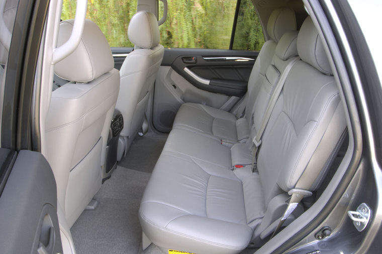 2008 Toyota 4Runner Rear Seats Picture