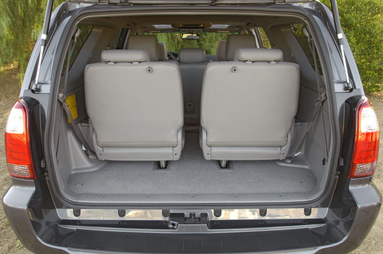 2008 Toyota 4Runner Trunk Picture