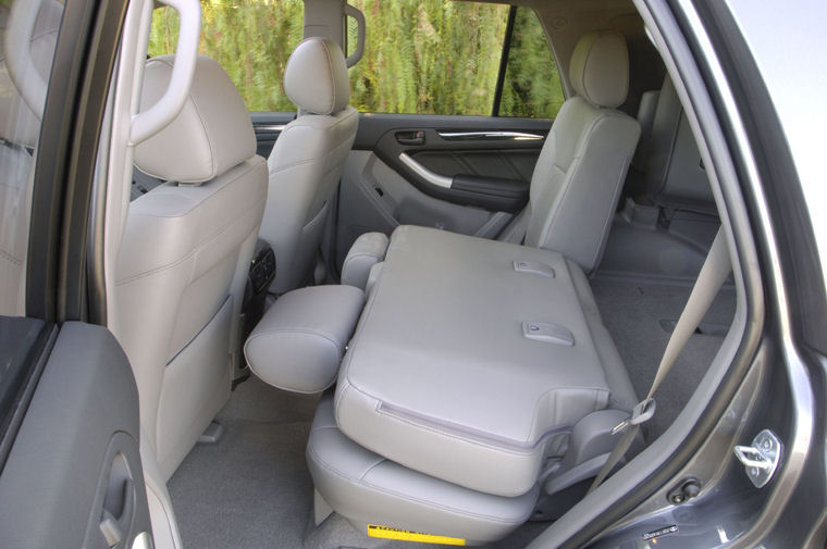 2009 Toyota 4Runner Rear Seats Picture