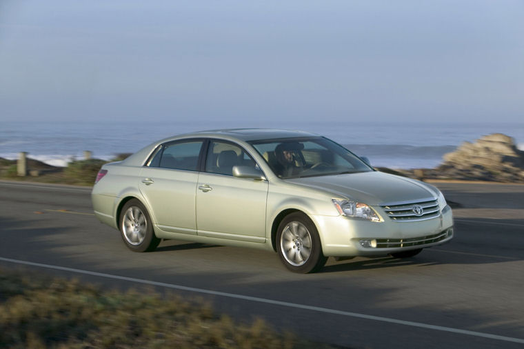 2008 Toyota Avalon XLS Picture