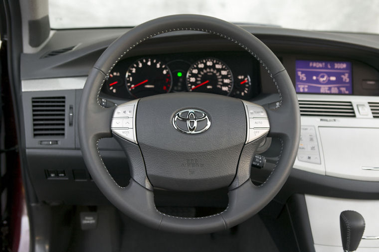 2008 Toyota Avalon Touring Cockpit Picture