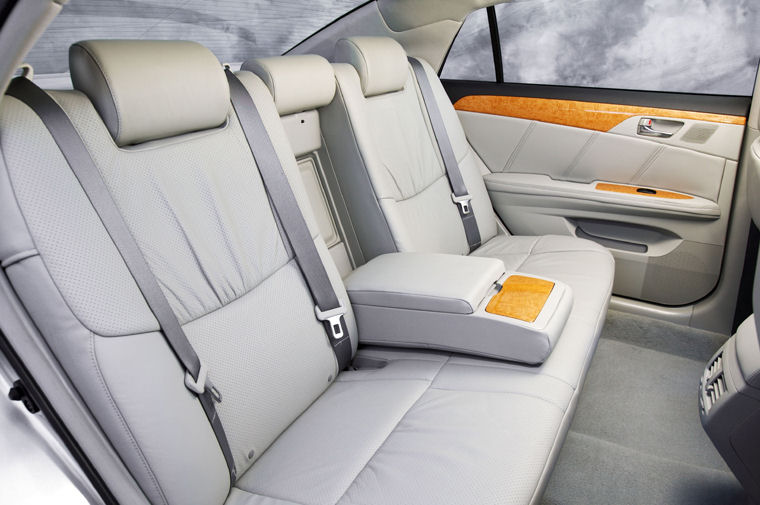 2009 Toyota Avalon Limited Rear Seats Picture