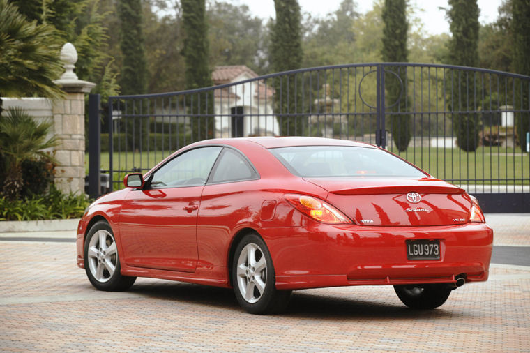 2004 Toyota Camry Solara Coupe Picture