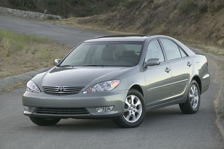 2005 Toyota Camry XLE Picture