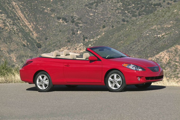 2005 Toyota Camry Solara Convertible SE Picture