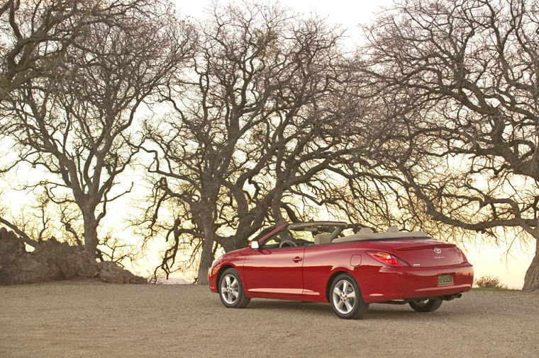 2005 Toyota Camry Solara Convertible SE Picture