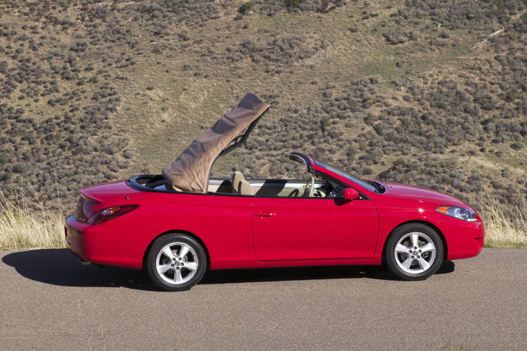 2005 Toyota Camry Solara Convertible SE Picture