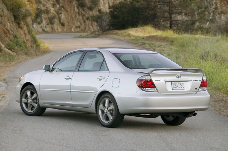 2005 Toyota Camry SE Picture