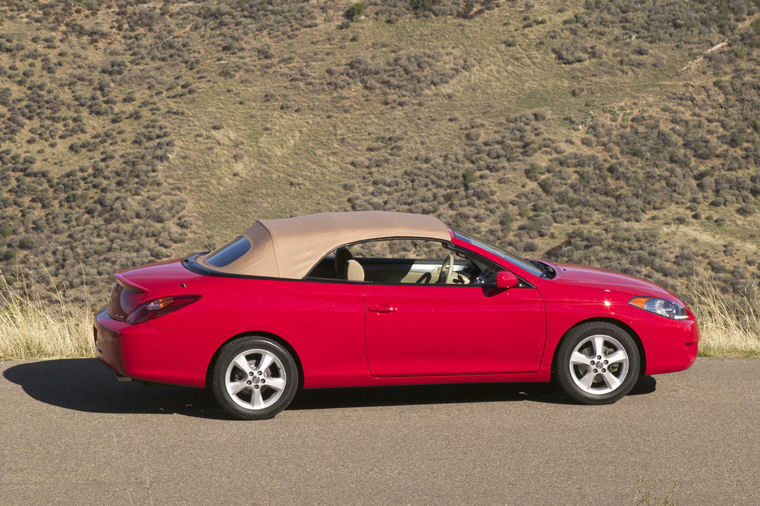 2005 Toyota Camry Solara Convertible SE Picture