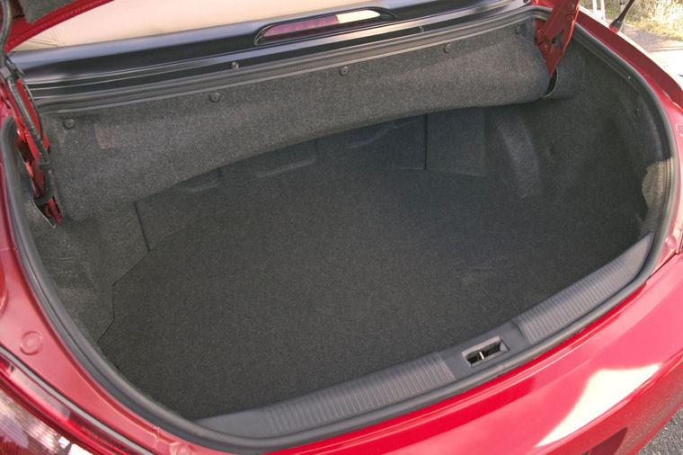 2006 Toyota Camry Solara Convertible SE Trunk Picture