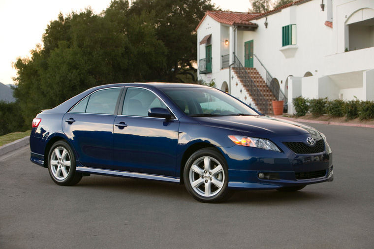 2007 Toyota Camry SE Picture