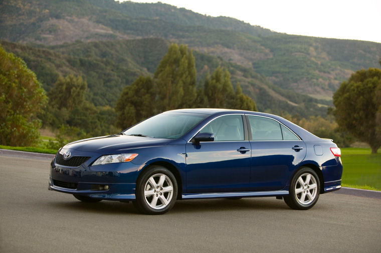 2007 Toyota Camry SE Picture