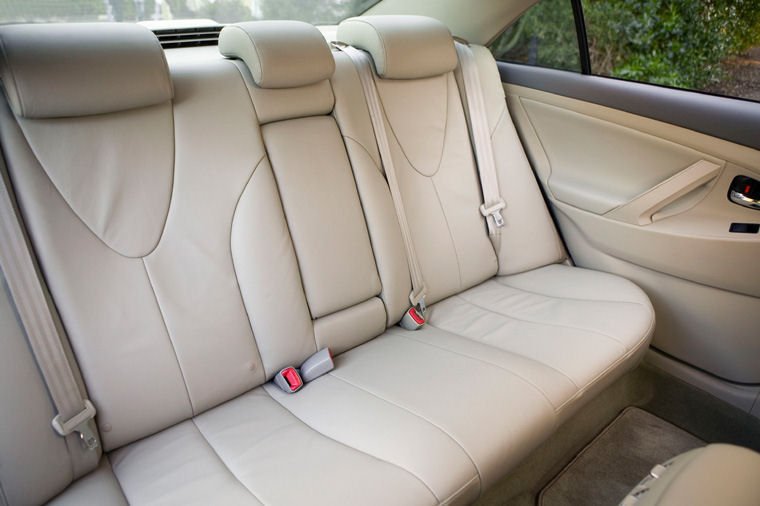 2007 Toyota Camry Hybrid Rear Seats Picture