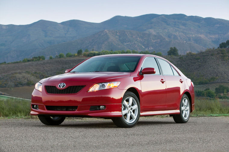 2007 Toyota Camry SE Picture