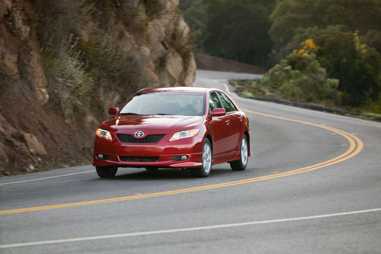 2007 Toyota Camry SE Picture