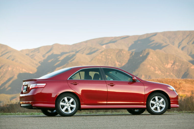 2008 Toyota Camry SE Picture