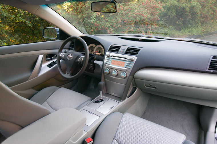 2009 Toyota Camry SE Interior Picture