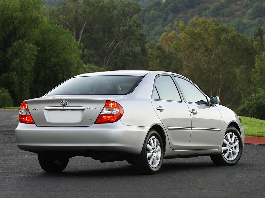 Toyota Camry Desktop Wallpaper