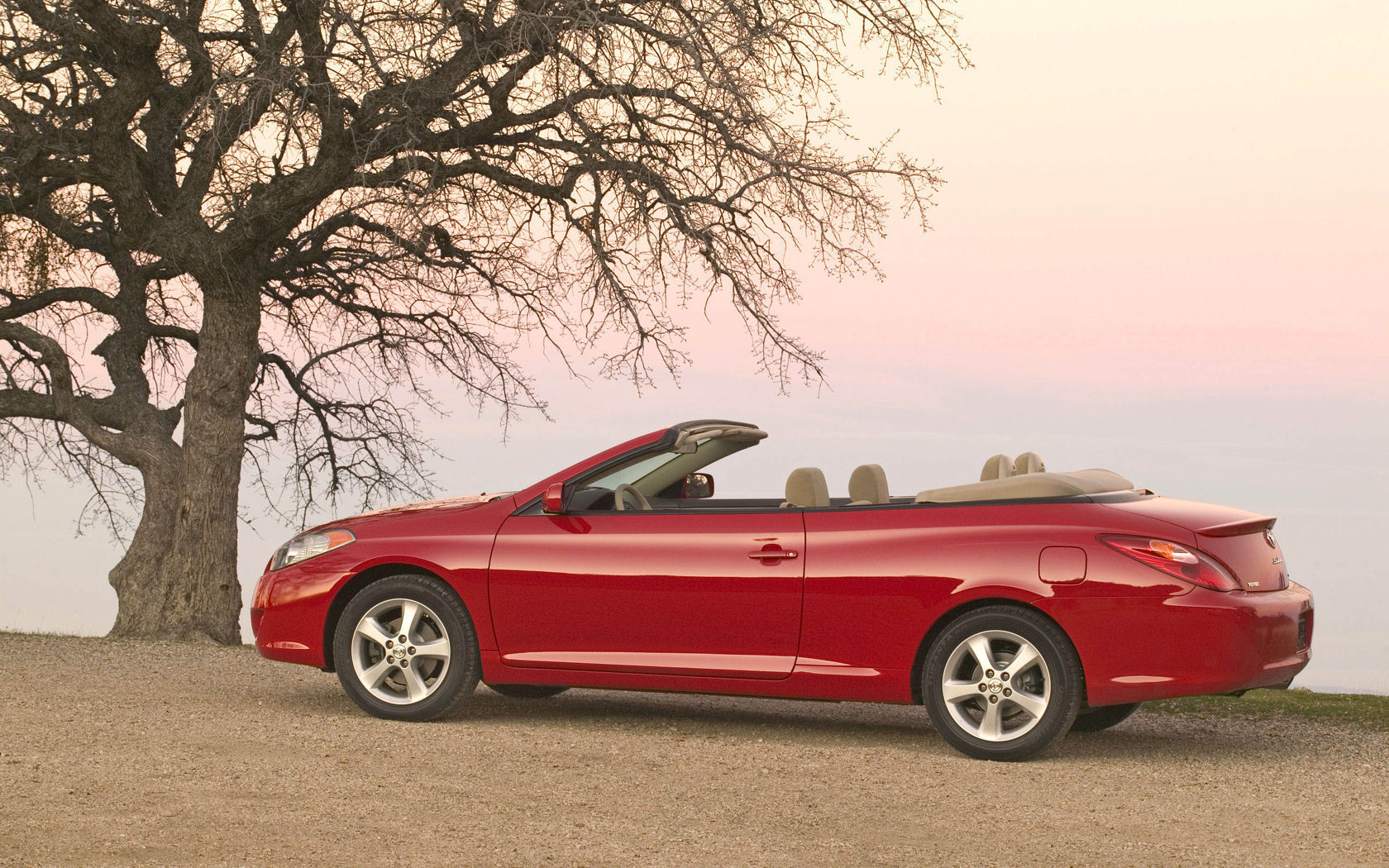 Toyota Camry Desktop Wallpaper