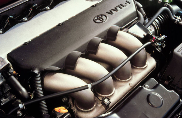 2002 Toyota Celica 1.8L 4-cylinder Engine Picture