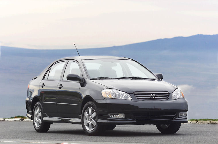 2003 Toyota Corolla LE Picture