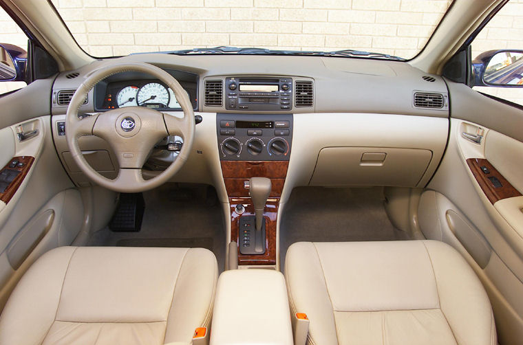 2003 Toyota Corolla LE Cockpit Picture