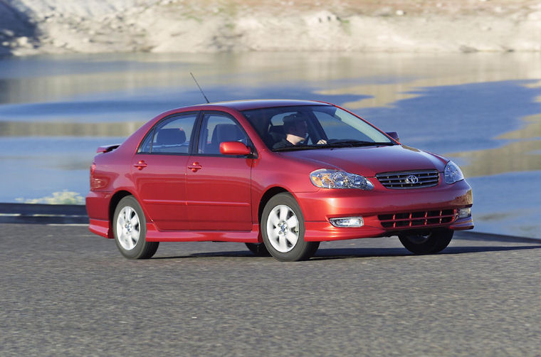 2004 Toyota Corolla S Picture