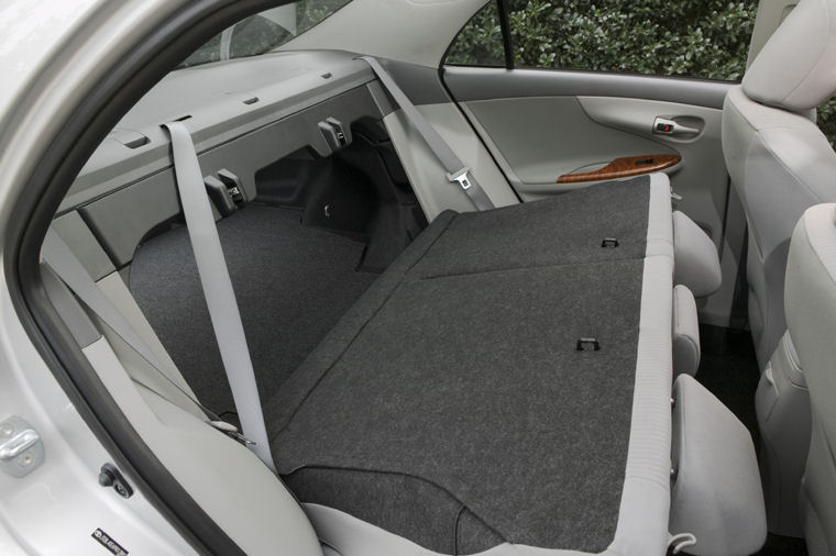 2009 Toyota Corolla XLE Rear Seats Folded Picture